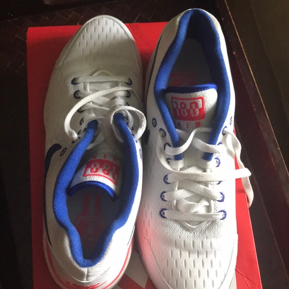 Men Nike shoes - Picture 4 of 4